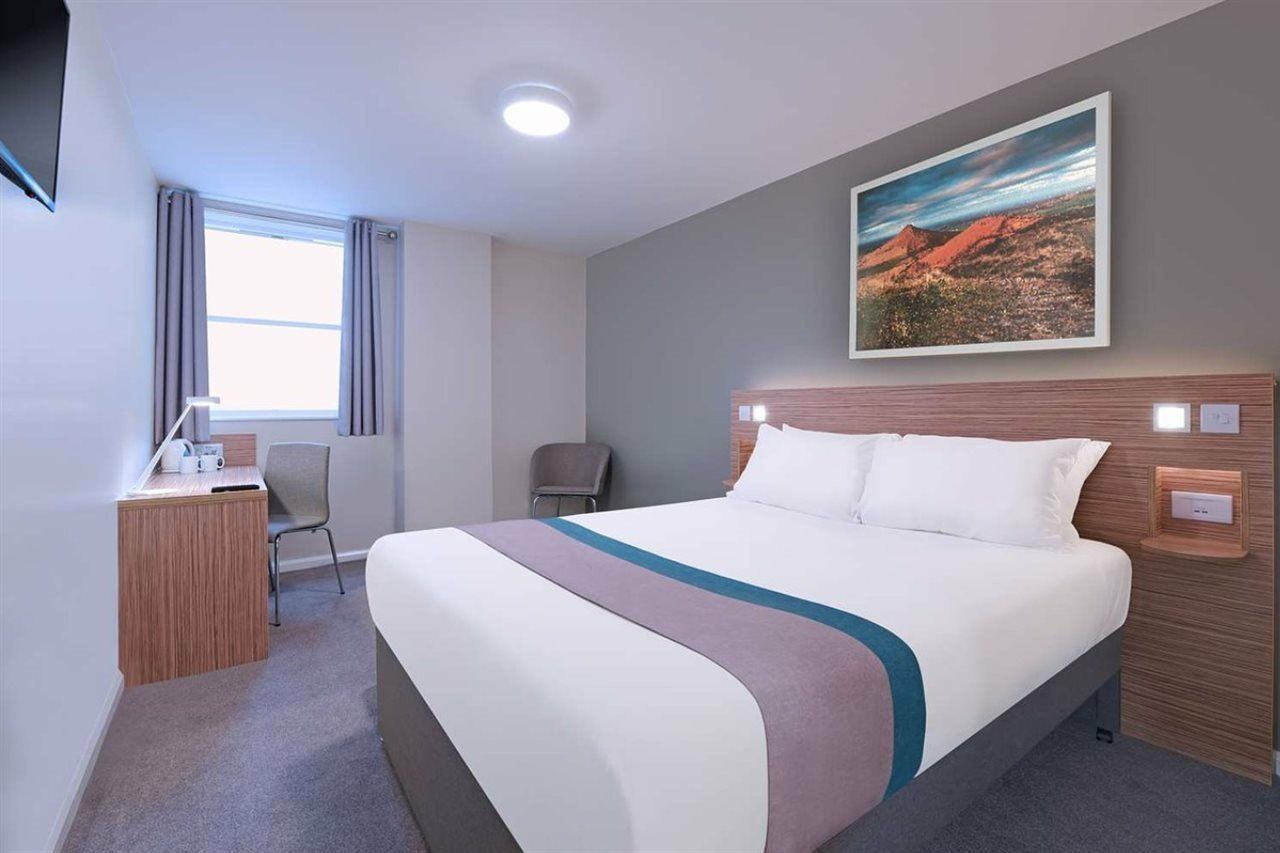 לונדון Travelodge Farringdon מראה חיצוני תמונה